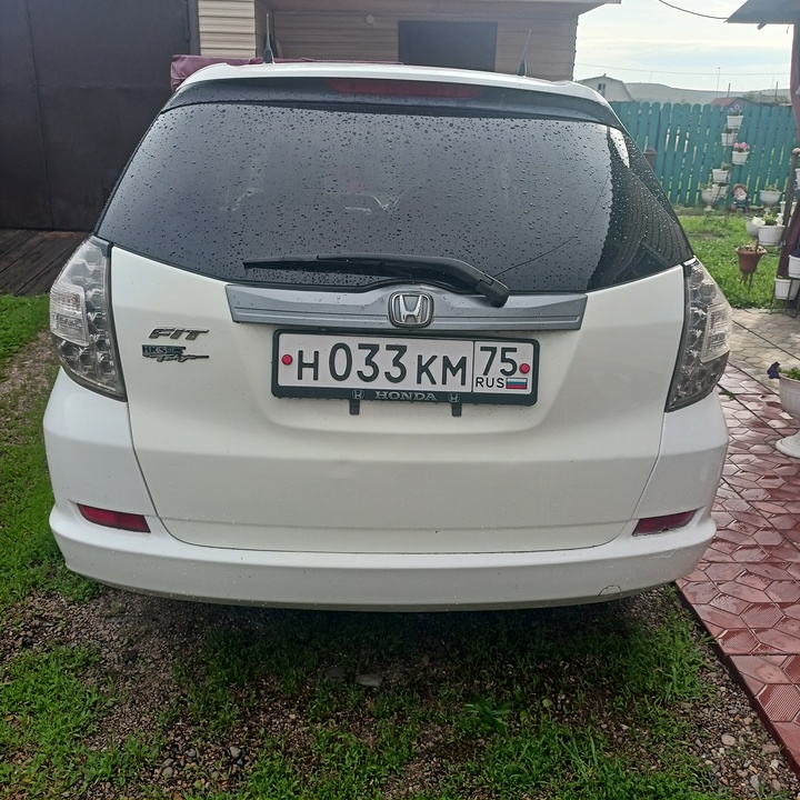 Honda Fit Shuttle I, 2011 год, 750 000 рублей, 1 фотография