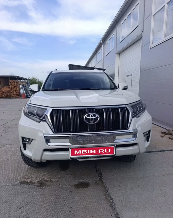Toyota Land Cruiser Prado 150 рестайлинг 2, 2022 год, 4 500 000 рублей, 5 фотография