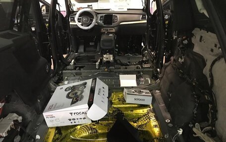 Volvo XC90 II рестайлинг, 2015 год, 3 700 000 рублей, 23 фотография