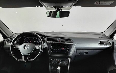 Volkswagen Tiguan II, 2017 год, 2 291 000 рублей, 14 фотография