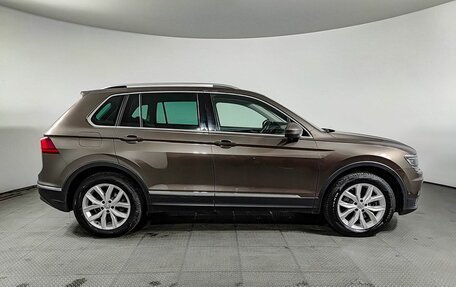 Volkswagen Tiguan II, 2017 год, 2 291 000 рублей, 4 фотография