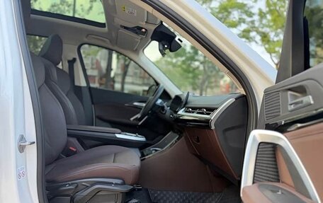 BMW X1, 2023 год, 2 815 000 рублей, 14 фотография