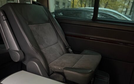Volkswagen Multivan T5, 2011 год, 1 830 000 рублей, 13 фотография