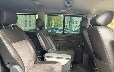 Volkswagen Multivan T5, 2011 год, 1 830 000 рублей, 15 фотография