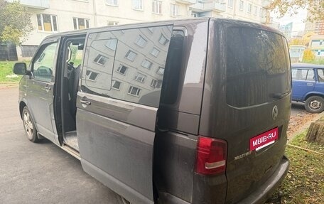 Volkswagen Multivan T5, 2011 год, 1 830 000 рублей, 18 фотография