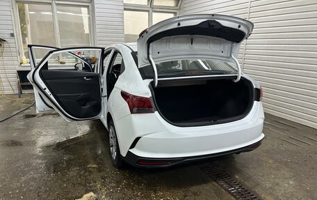 Hyundai Solaris II рестайлинг, 2021 год, 1 650 000 рублей, 7 фотография