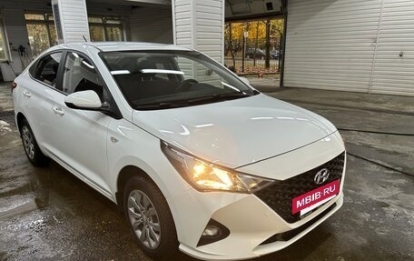 Hyundai Solaris II рестайлинг, 2021 год, 1 650 000 рублей, 13 фотография