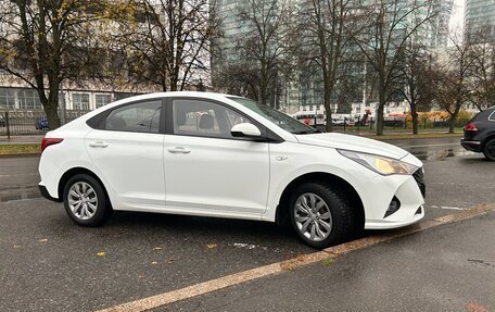 Hyundai Solaris II рестайлинг, 2021 год, 1 650 000 рублей, 25 фотография