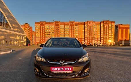 Opel Astra J, 2013 год, 730 000 рублей, 3 фотография