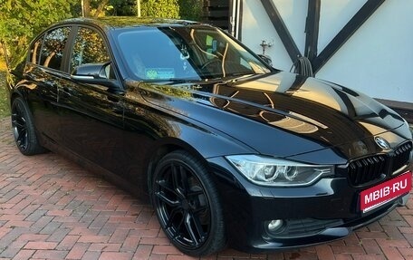BMW 3 серия, 2013 год, 1 500 000 рублей, 1 фотография