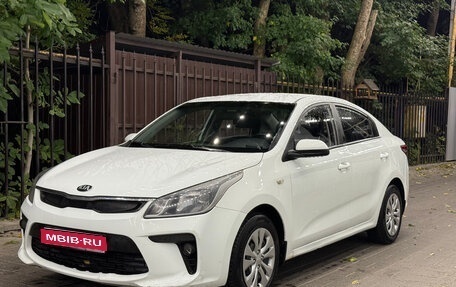KIA Rio IV, 2019 год, 890 000 рублей, 1 фотография