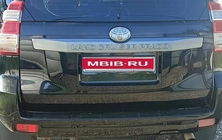 Toyota Land Cruiser Prado 150 рестайлинг 2, 2016 год, 3 320 000 рублей, 2 фотография