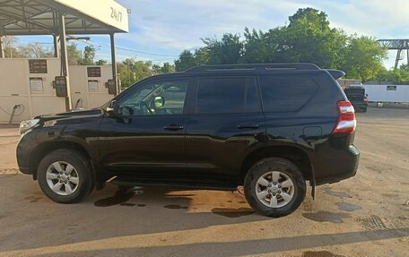 Toyota Land Cruiser Prado 150 рестайлинг 2, 2016 год, 3 320 000 рублей, 7 фотография