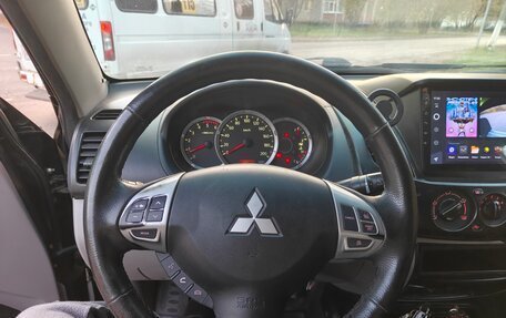Mitsubishi L200 IV рестайлинг, 2010 год, 1 400 000 рублей, 12 фотография
