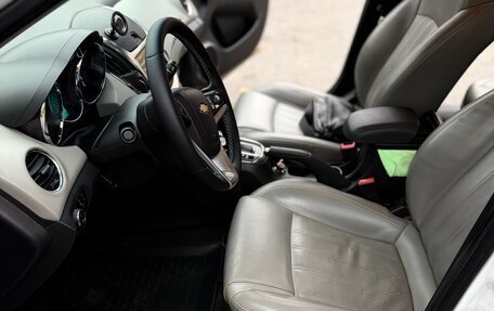Chevrolet Cruze II, 2013 год, 870 000 рублей, 8 фотография