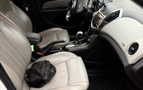 Chevrolet Cruze II, 2013 год, 870 000 рублей, 7 фотография