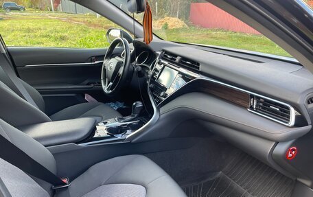 Toyota Camry, 2019 год, 3 000 000 рублей, 10 фотография