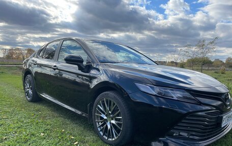 Toyota Camry, 2019 год, 3 000 000 рублей, 9 фотография