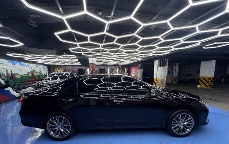 Toyota Camry, 2017 год, 2 250 000 рублей, 8 фотография