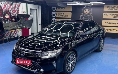 Toyota Camry, 2017 год, 2 250 000 рублей, 3 фотография