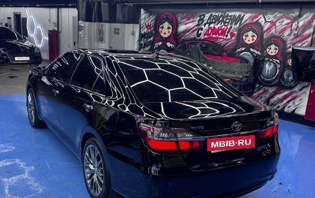 Toyota Camry, 2017 год, 2 250 000 рублей, 5 фотография