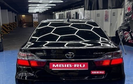 Toyota Camry, 2017 год, 2 250 000 рублей, 6 фотография