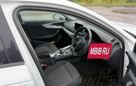 Audi A4, 2016 год, 1 800 000 рублей, 13 фотография