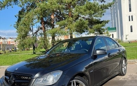 Mercedes-Benz C-Класс, 2011 год, 1 550 000 рублей, 2 фотография
