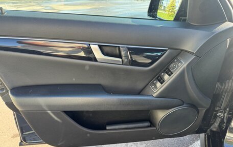 Mercedes-Benz C-Класс, 2011 год, 1 550 000 рублей, 12 фотография