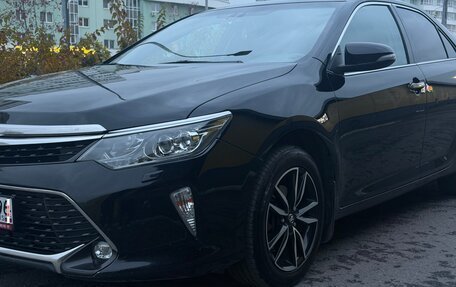 Toyota Camry, 2018 год, 2 150 000 рублей, 10 фотография