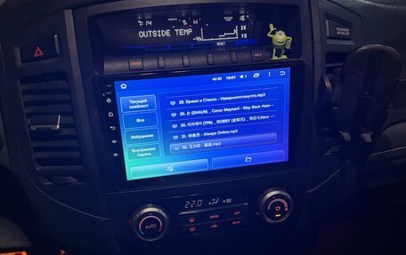 Mitsubishi Pajero IV, 2011 год, 2 400 000 рублей, 6 фотография