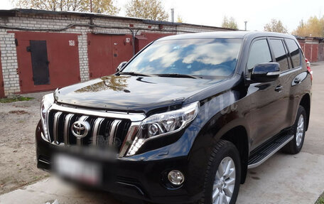Toyota Land Cruiser Prado 150 рестайлинг 2, 2014 год, 2 350 000 рублей, 2 фотография