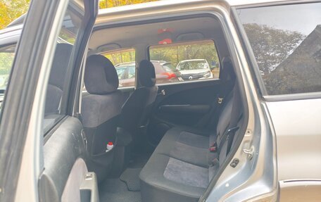 Mitsubishi Outlander III рестайлинг 3, 2004 год, 565 000 рублей, 11 фотография