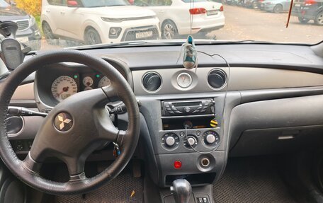 Mitsubishi Outlander III рестайлинг 3, 2004 год, 565 000 рублей, 14 фотография