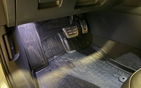 Volkswagen Passat CC, 2022 год, 3 750 000 рублей, 16 фотография