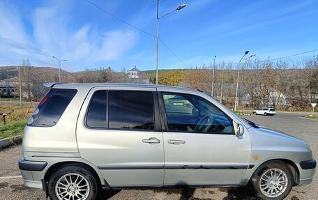 Toyota Raum I, 2001 год, 430 000 рублей, 9 фотография