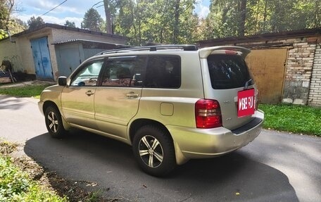Toyota Highlander III, 2001 год, 780 000 рублей, 3 фотография