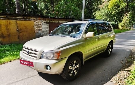 Toyota Highlander III, 2001 год, 780 000 рублей, 2 фотография