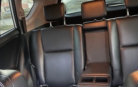 Toyota RAV4, 2015 год, 2 300 000 рублей, 8 фотография