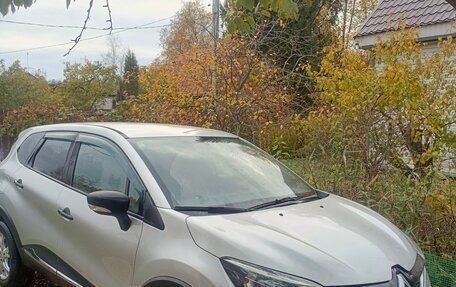 Renault Kaptur I рестайлинг, 2017 год, 1 250 000 рублей, 1 фотография