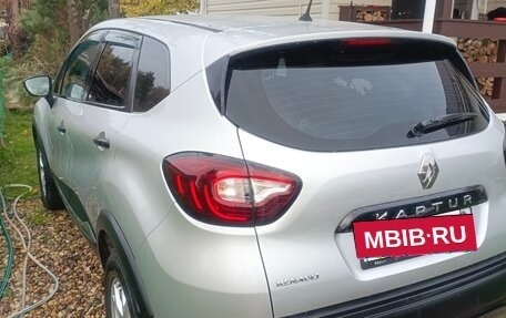 Renault Kaptur I рестайлинг, 2017 год, 1 250 000 рублей, 2 фотография