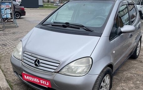 Mercedes-Benz A-Класс, 2000 год, 270 000 рублей, 2 фотография