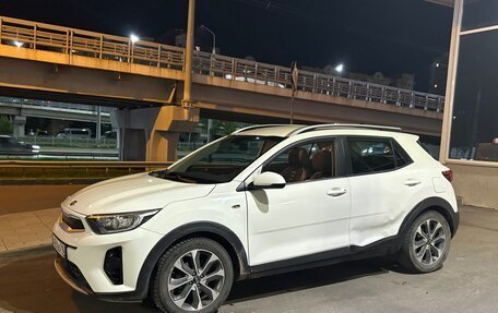 KIA Stonic, 2019 год, 1 225 000 рублей, 8 фотография