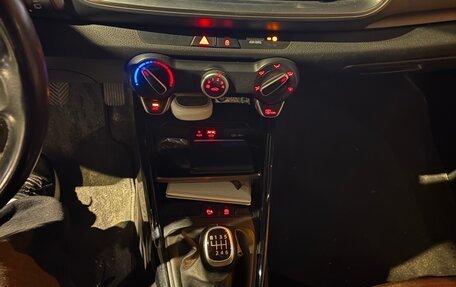 KIA Stonic, 2019 год, 1 225 000 рублей, 14 фотография