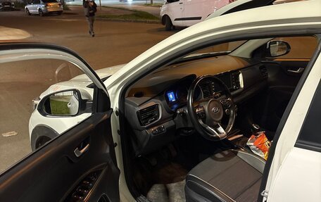 KIA Stonic, 2019 год, 1 225 000 рублей, 17 фотография