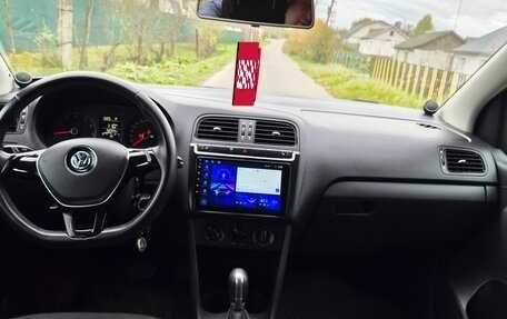 Volkswagen Polo VI (EU Market), 2015 год, 715 000 рублей, 8 фотография