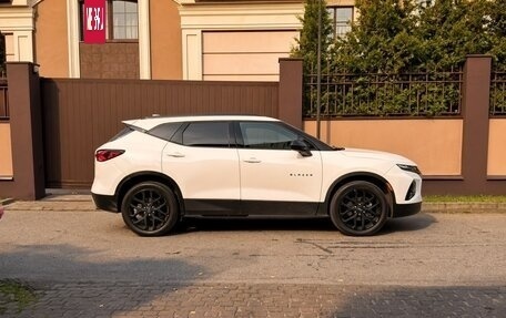 Chevrolet Blazer III, 2020 год, 2 400 000 рублей, 3 фотография