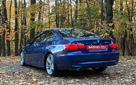 BMW 3 серия, 2011 год, 1 390 000 рублей, 2 фотография