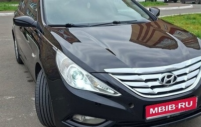 Hyundai Sonata VI, 2011 год, 870 000 рублей, 1 фотография