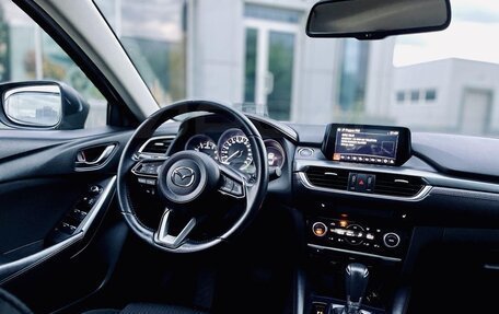 Mazda 6, 2017 год, 1 860 000 рублей, 9 фотография